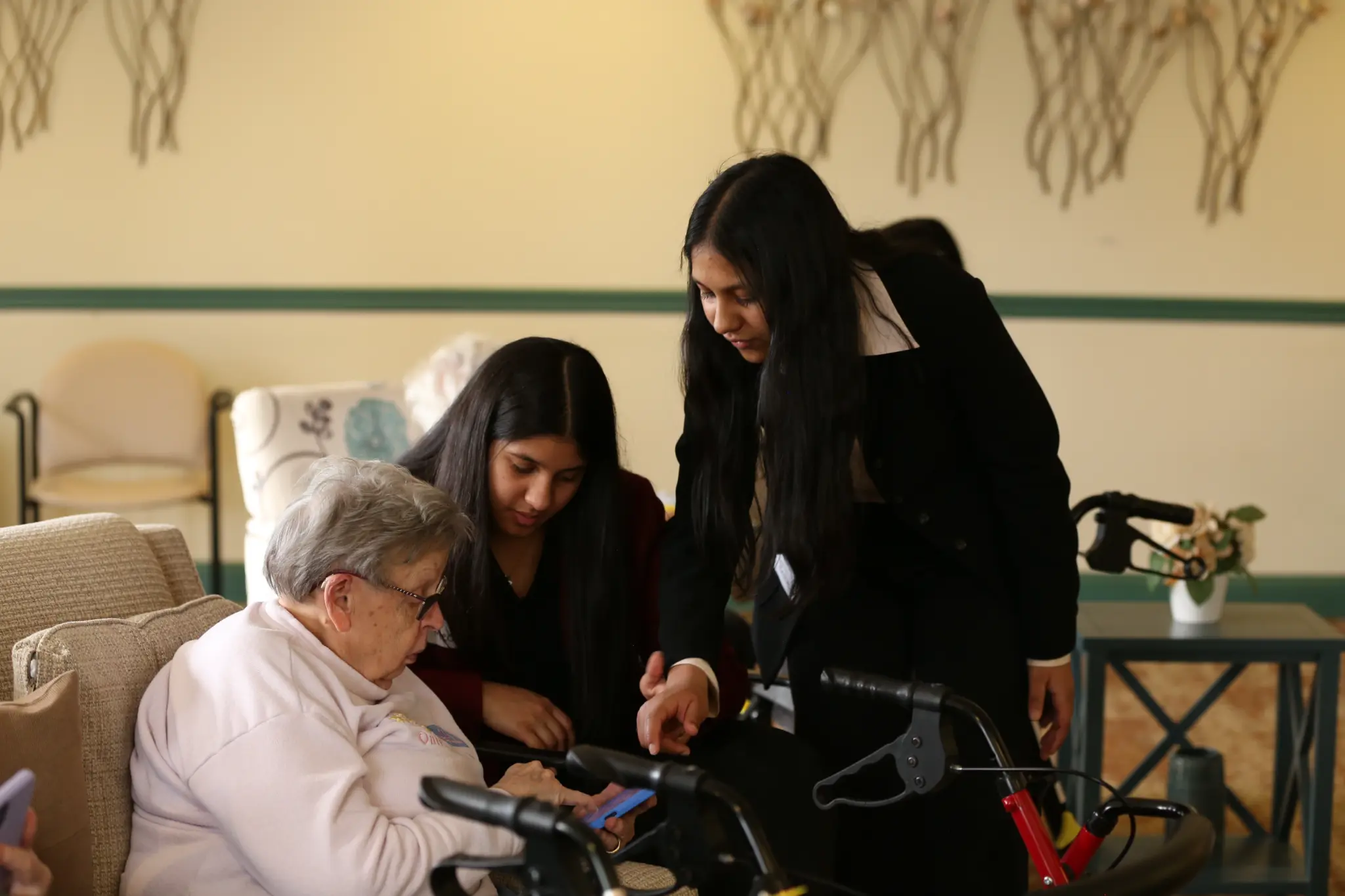 5 Essential Tech Skills Every Senior Should Know